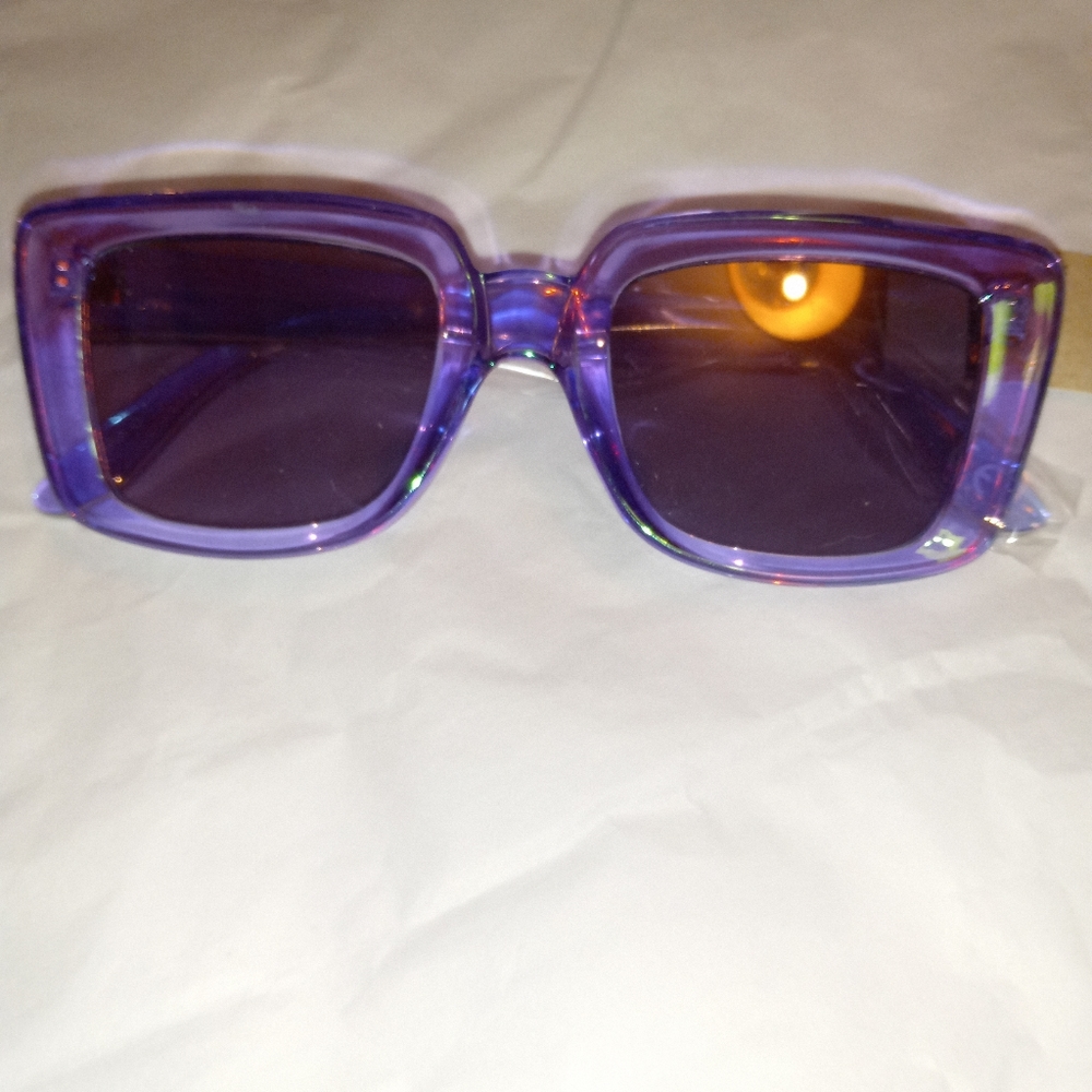 NWT Women's True Craft Sunglasses